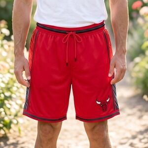 Ultra Game NBA Chicago Bulls Mens Red Basketball Shorts Embroidered Logo NWT